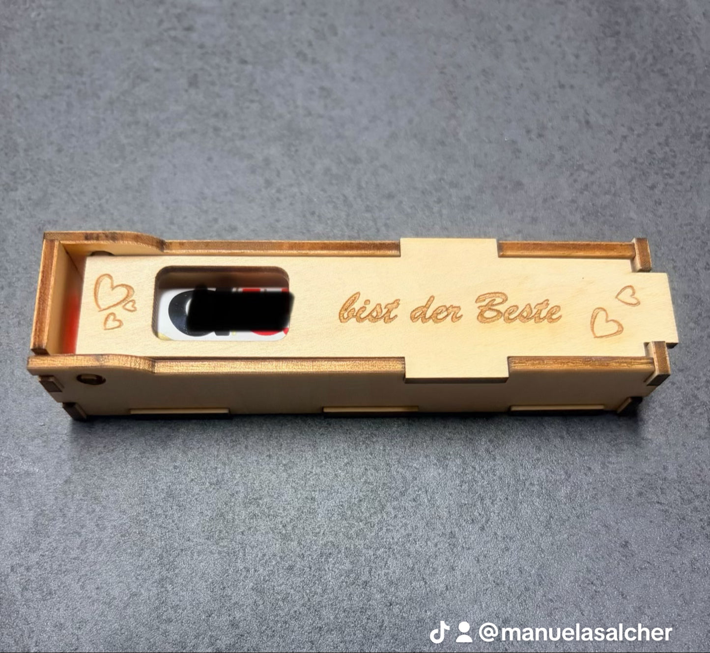 Boxen für die größte Praline der Welt