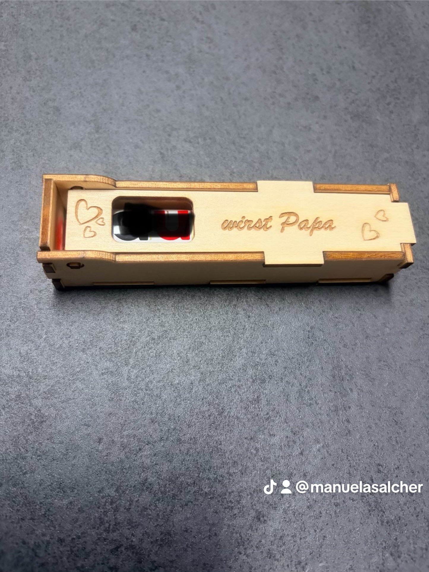 Boxen für die größte Praline der Welt